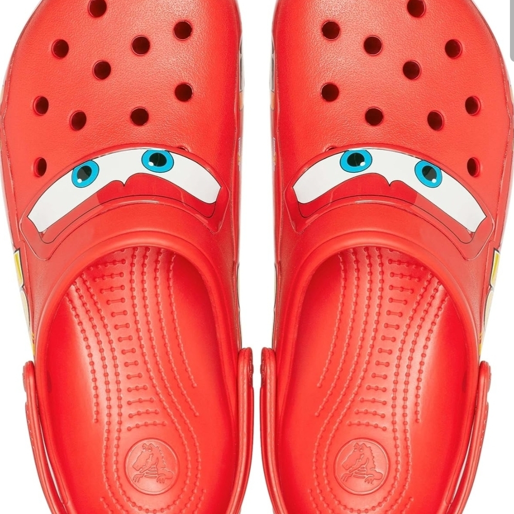 CROCS Red Sandals with Ventilation and Heel Strap